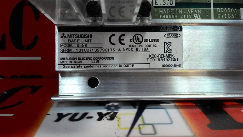 MITSUBISHI Q55B BASE - PLC DCS SERVO Control MOTOR POWER SUPPLY